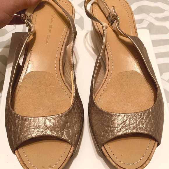 VIA SPIGA Crinkled Gold Leather Wedge Slingbacks - Picture 4 of 12